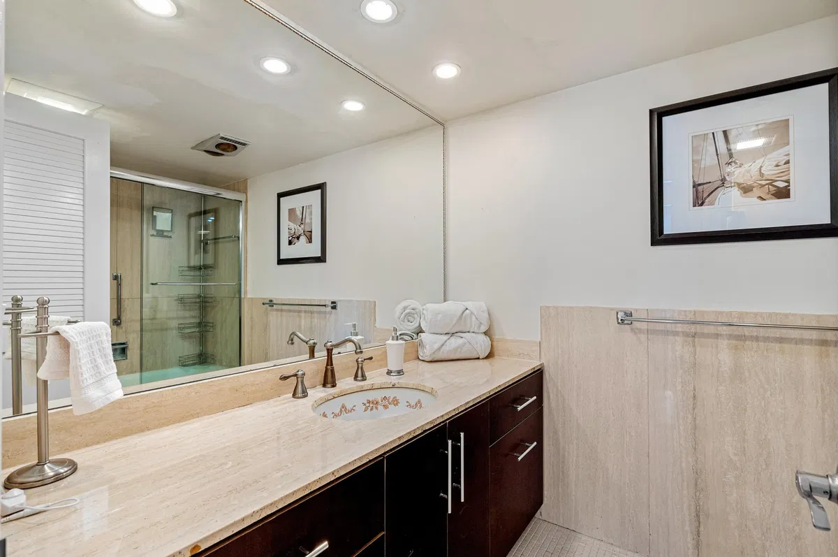 Unit 14-ne photo 25