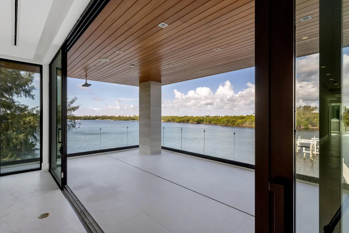 Unit Penthouse photo 25