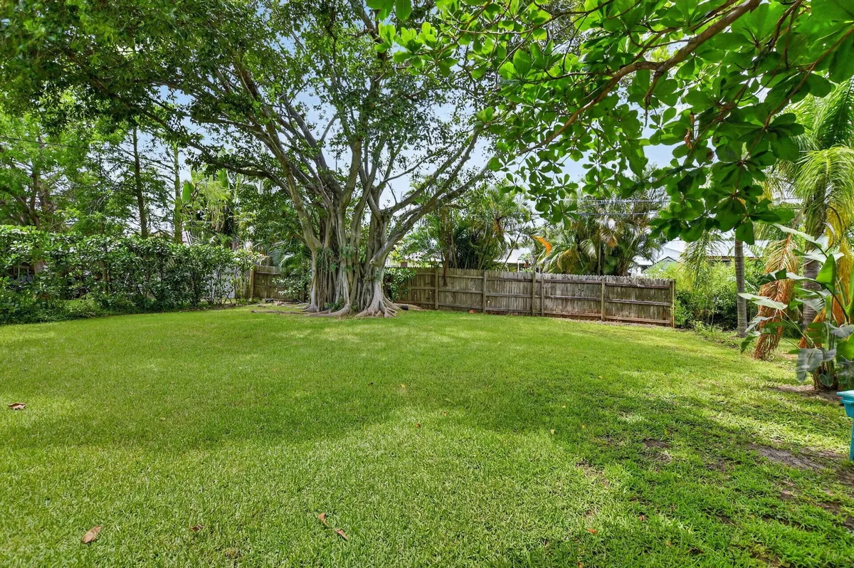 Residence photo 31