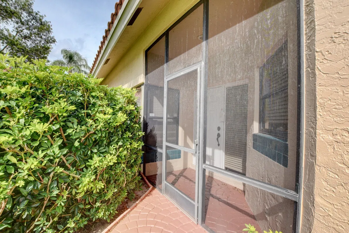 Residence photo 4