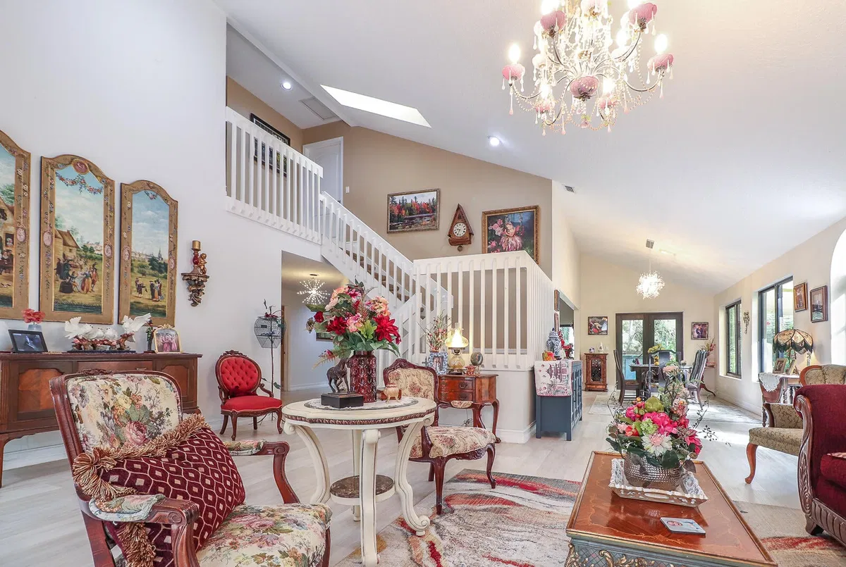  Residence photo 25