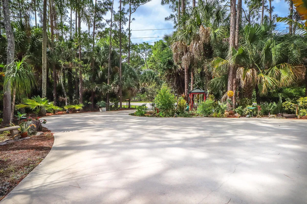  Residence photo 61