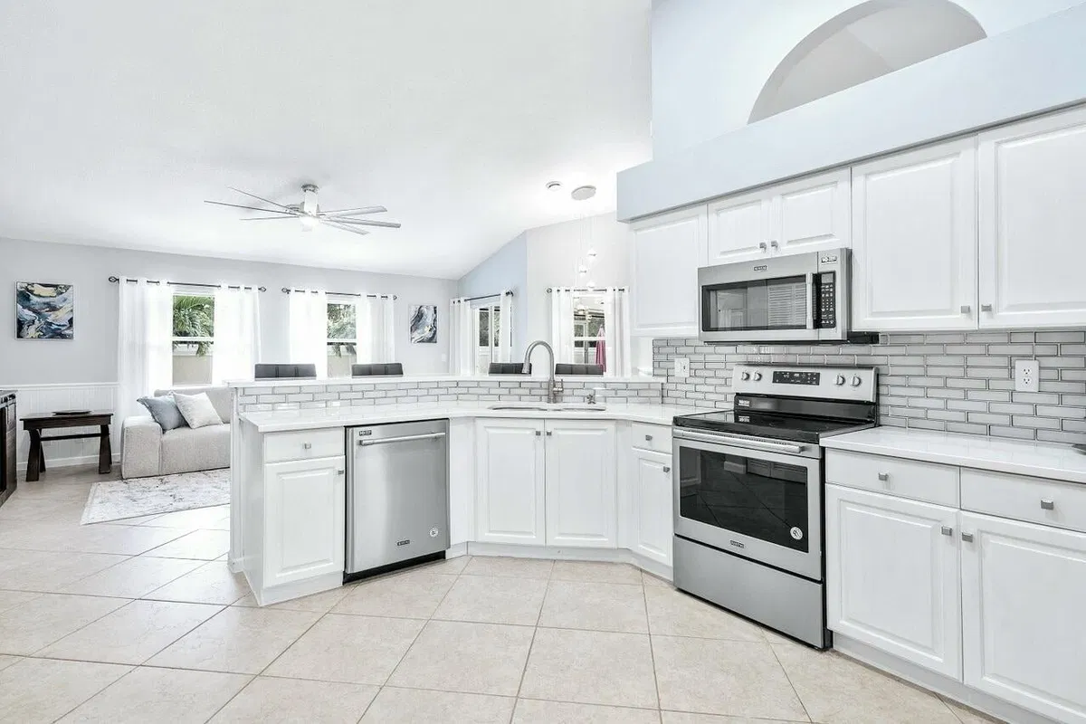 Residence photo 16