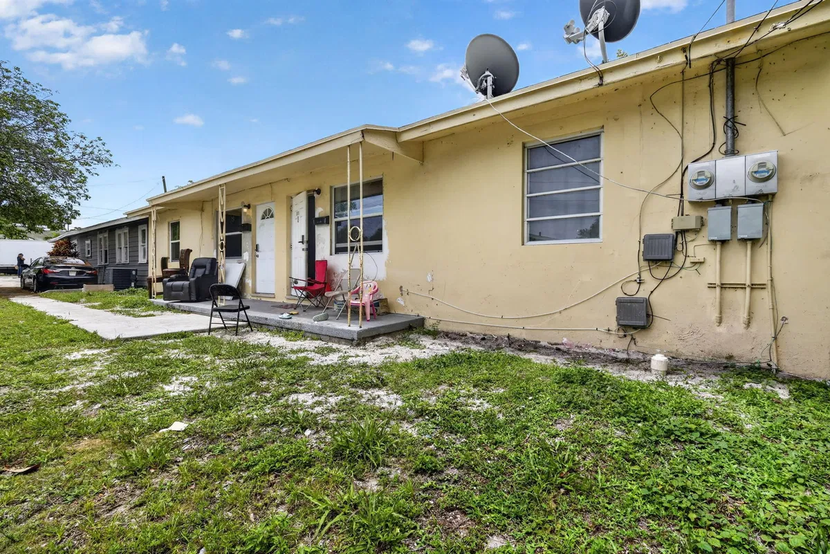 Residence photo 4