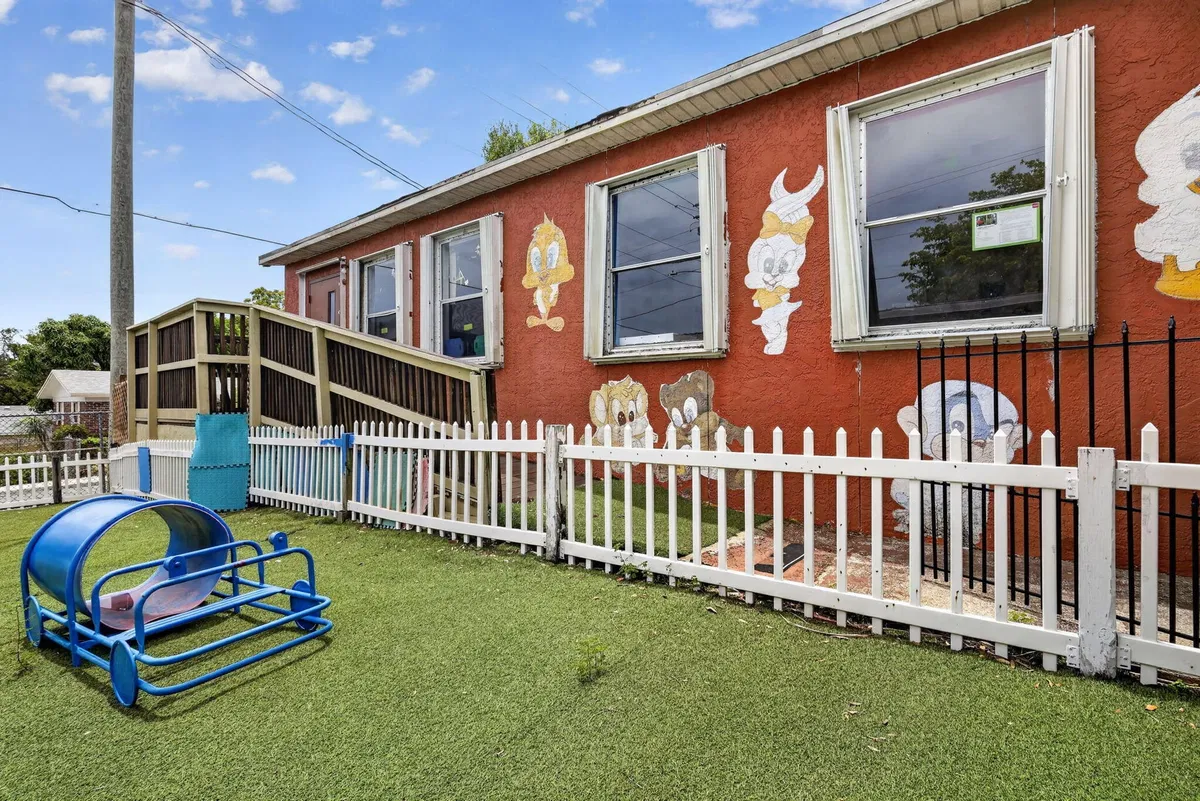 Residence photo 16