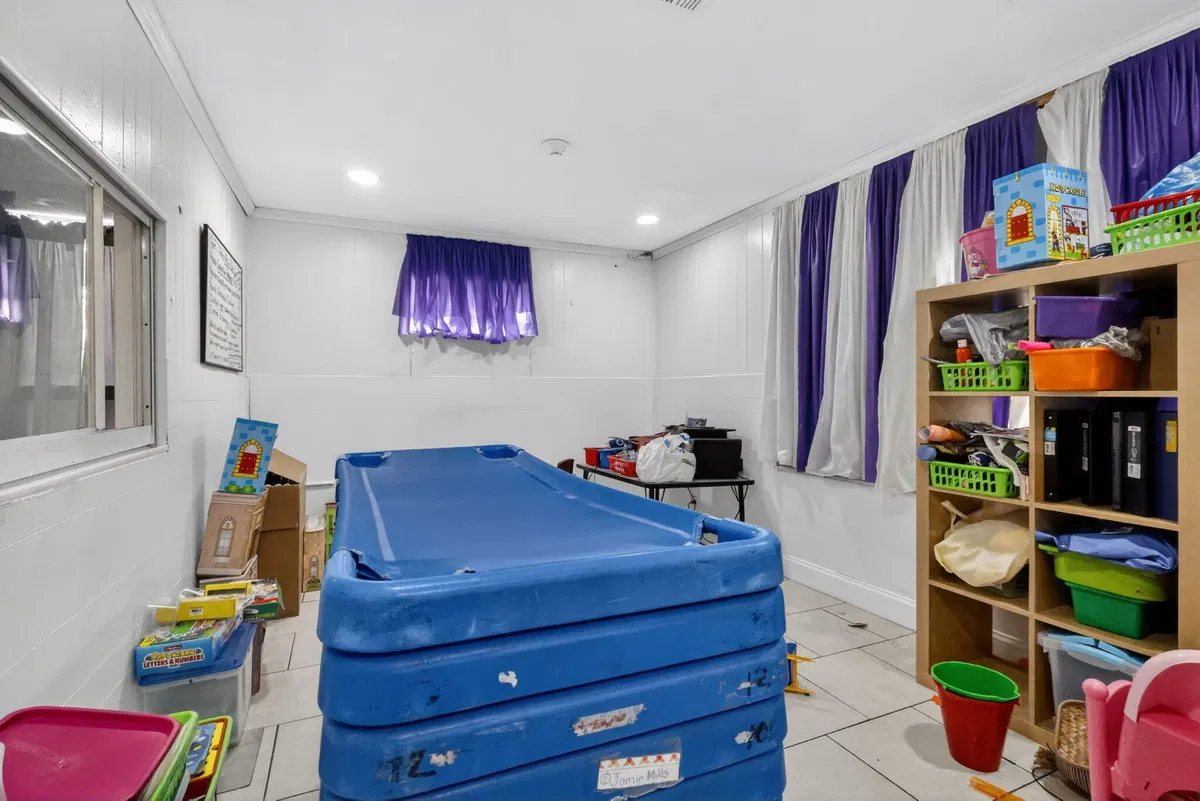 Residence photo 28