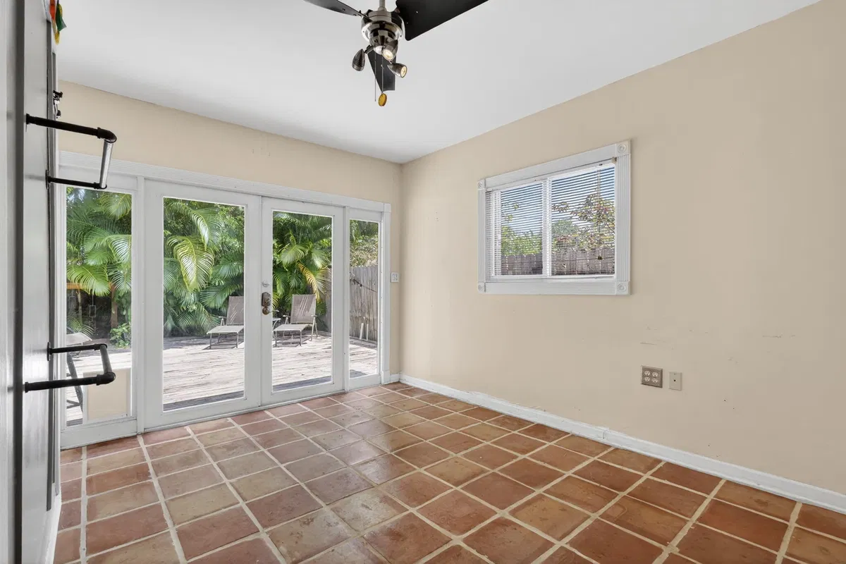  Residence photo 31