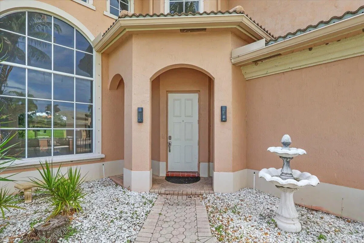 Residence photo 4