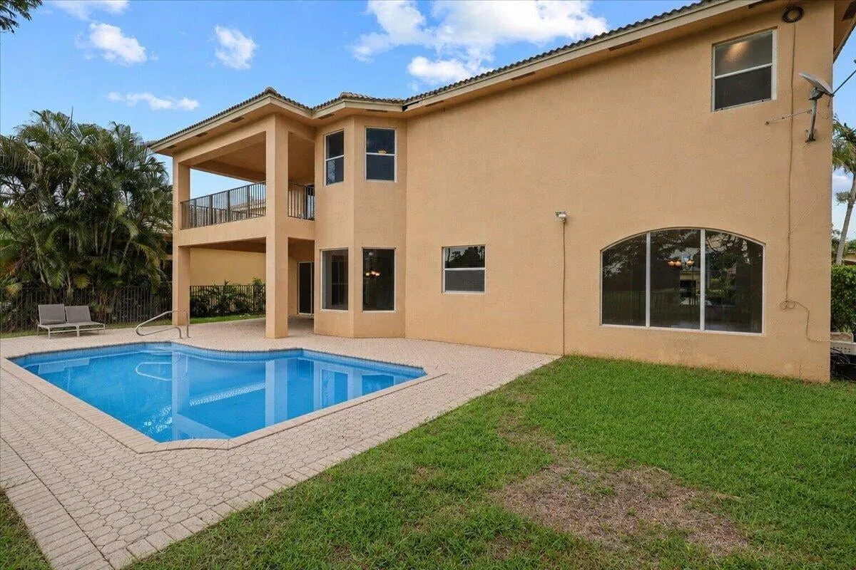 Residence photo 7