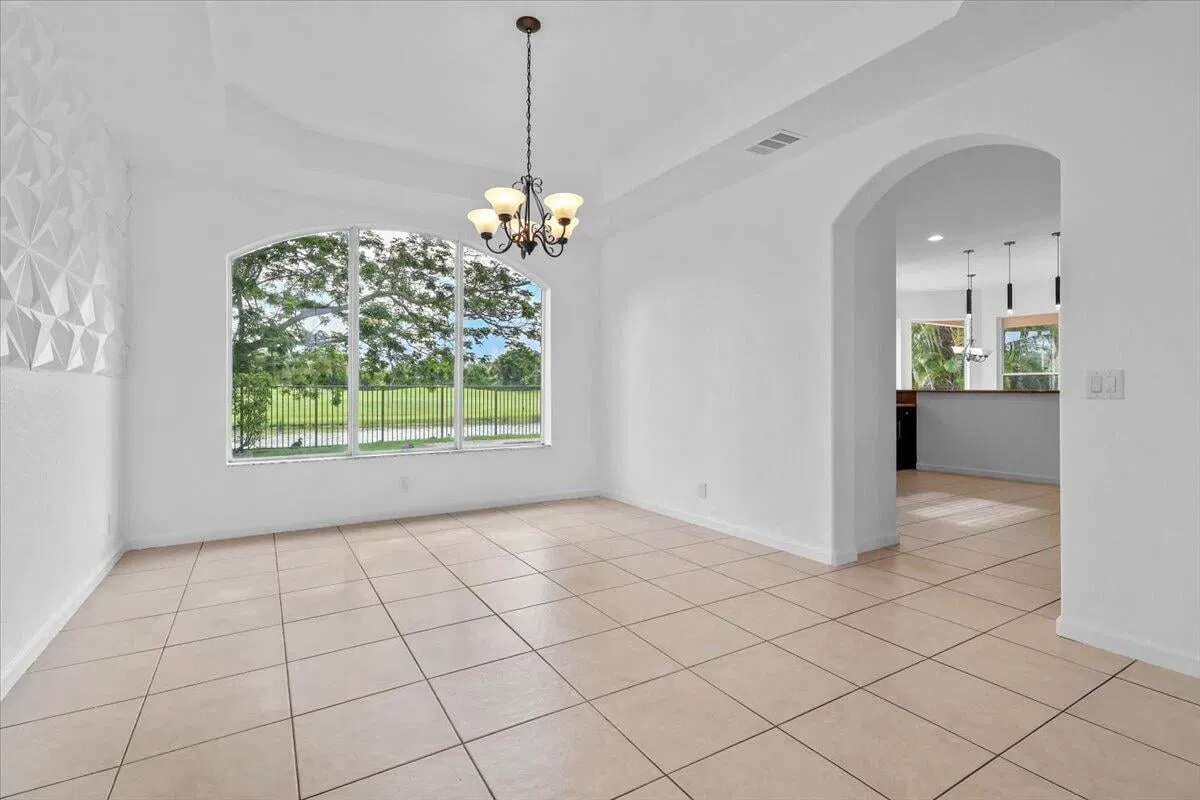 Residence photo 13