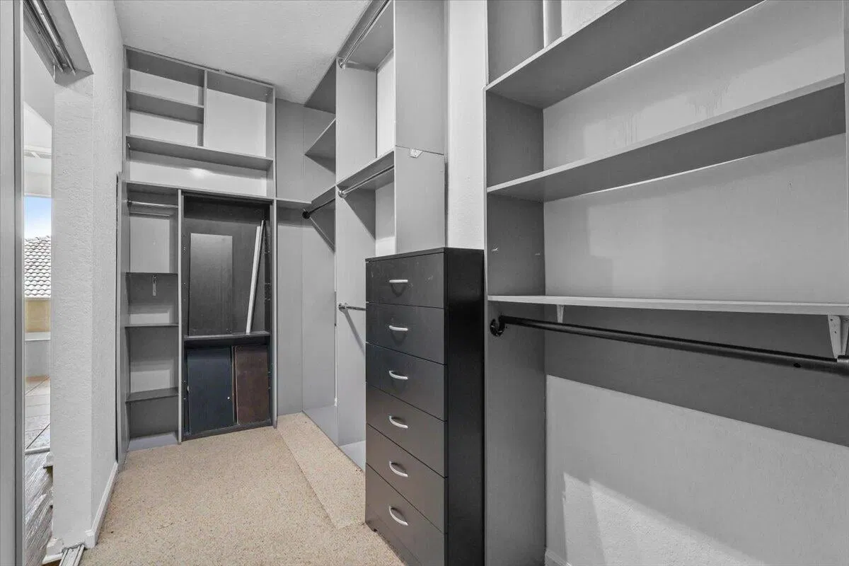 Residence photo 43