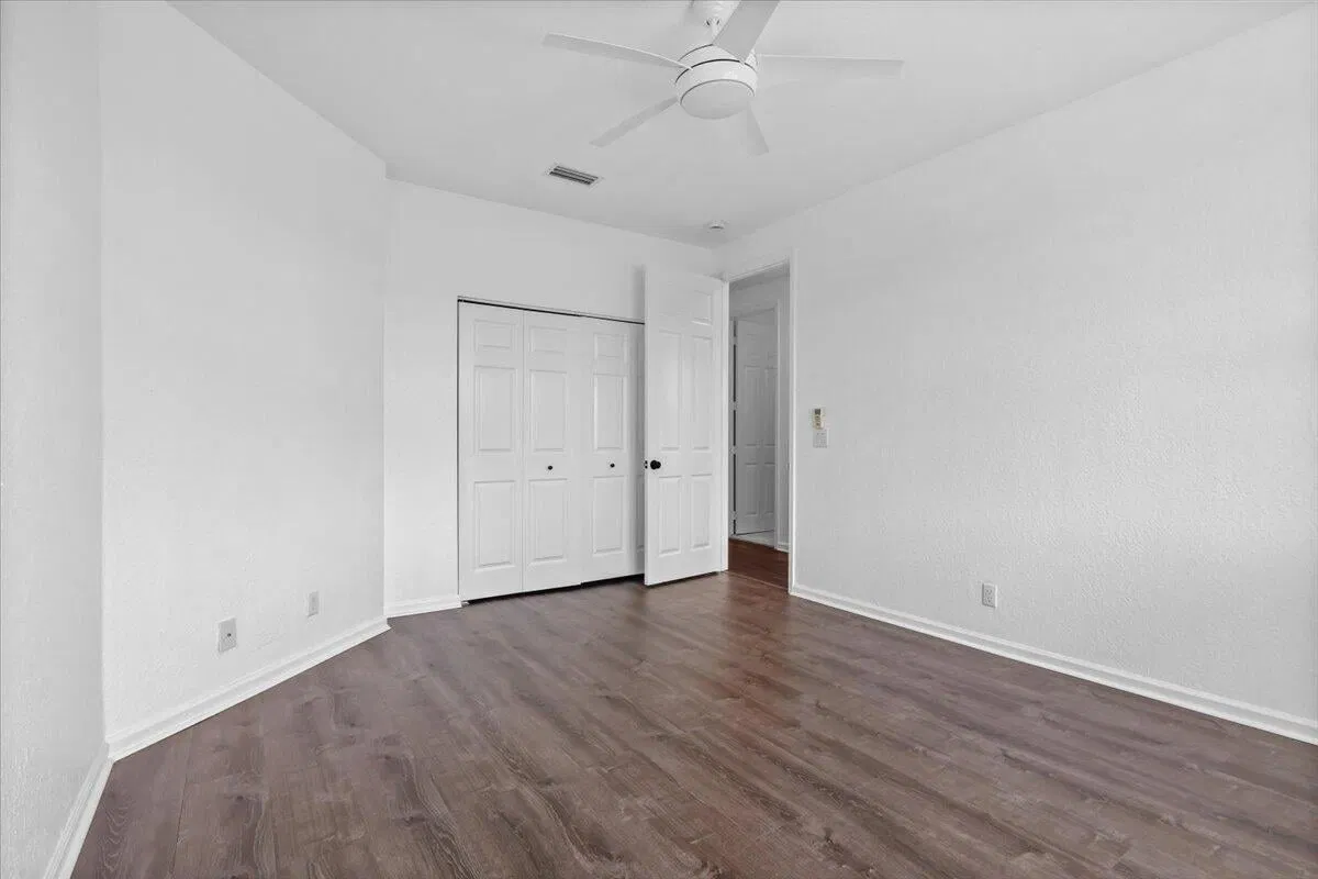 Residence photo 61