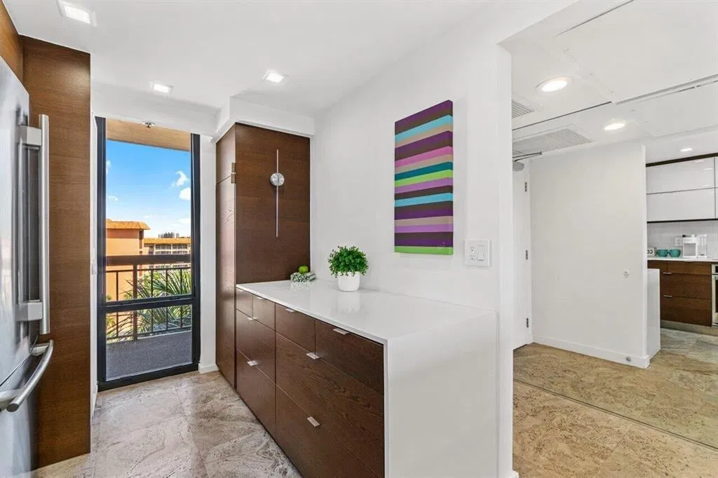  Unit D603 photo 10