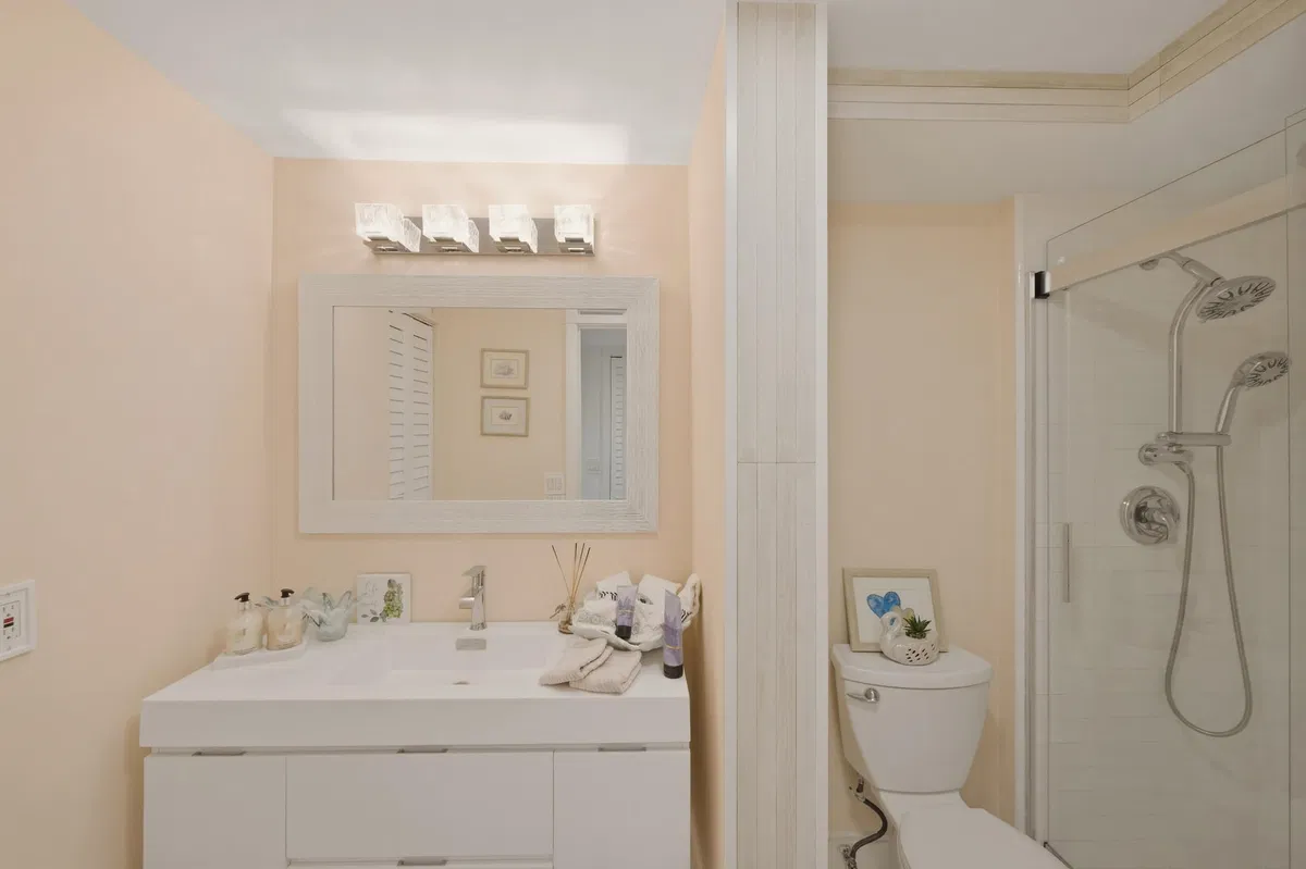 Residence photo 19