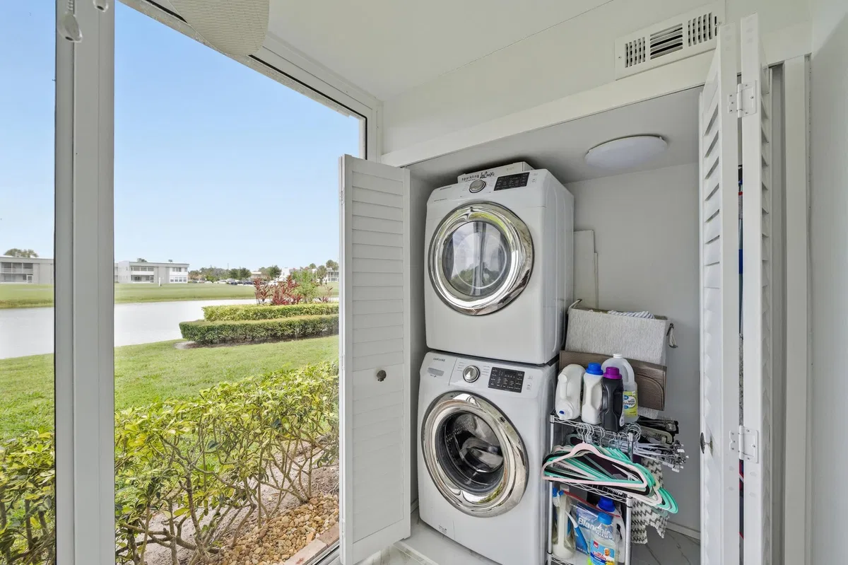Residence photo 25