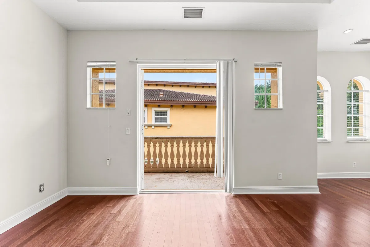  Residence photo 19