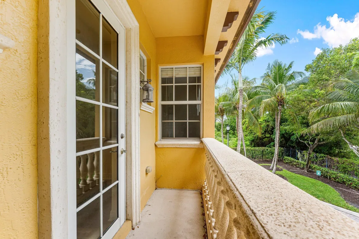  Residence photo 31