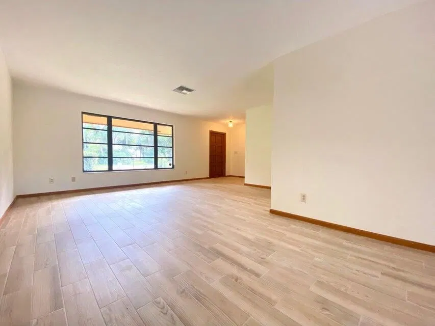 Residence photo 4