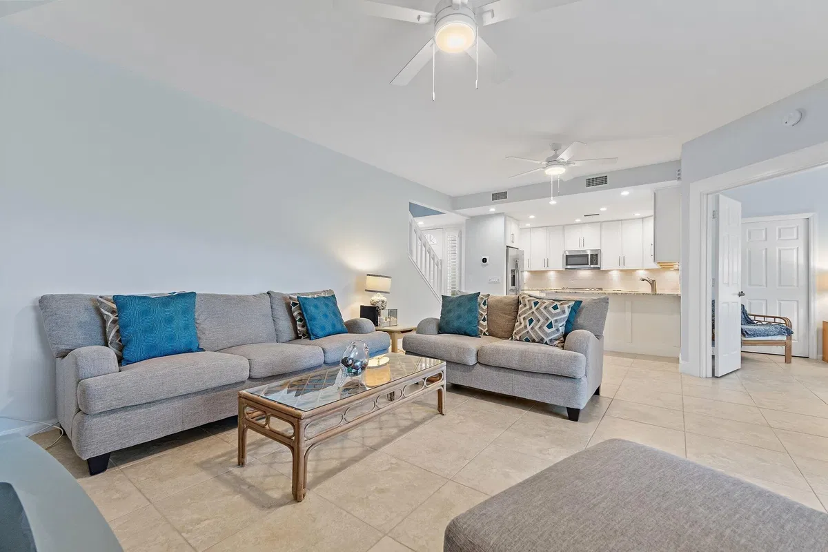 Residence photo 16