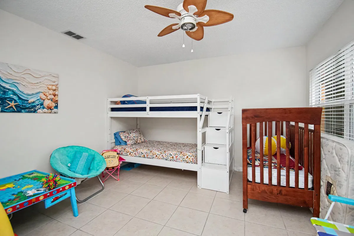 Residence photo 28
