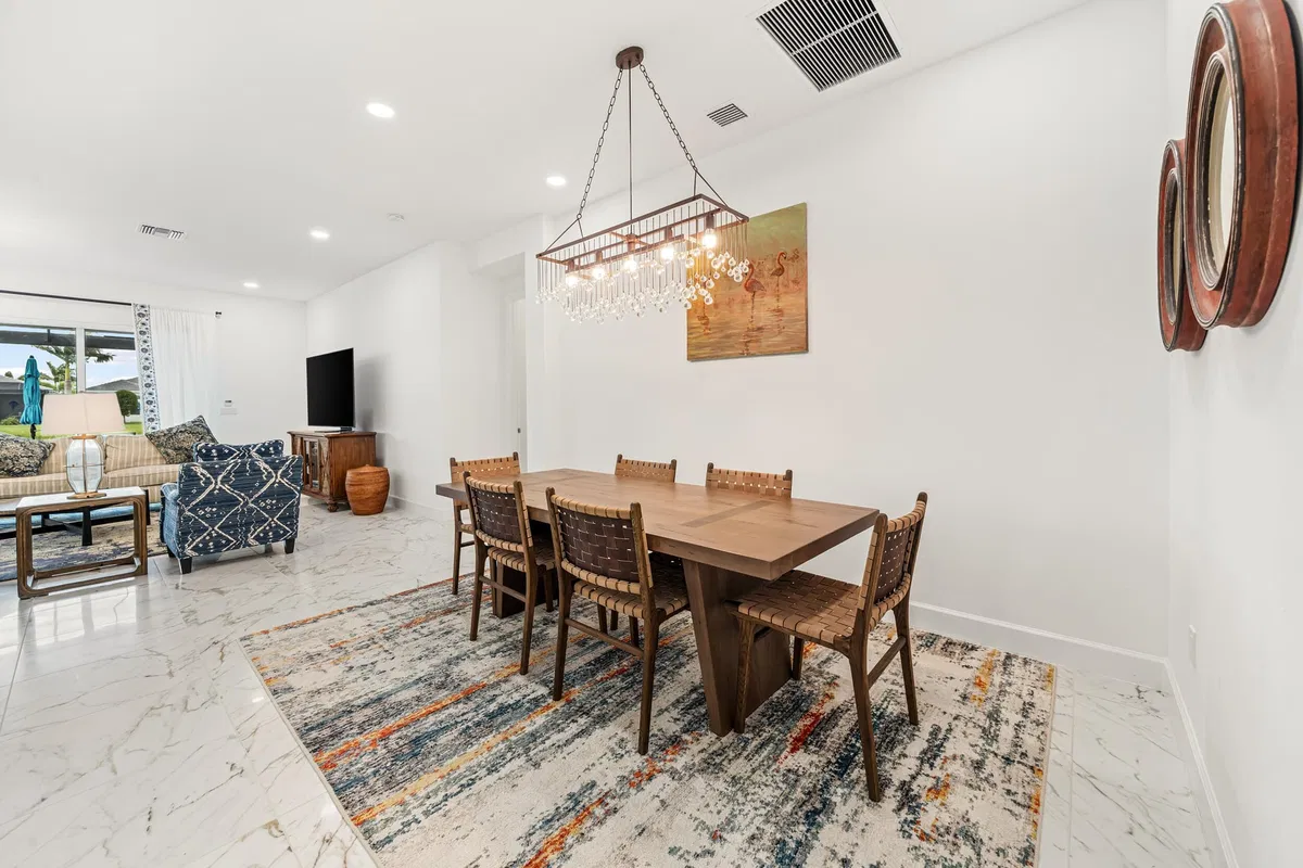  Residence photo 19