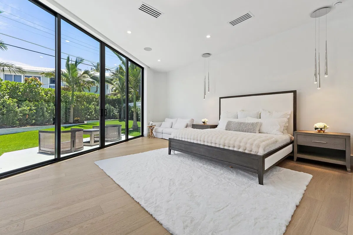 Residence photo 19
