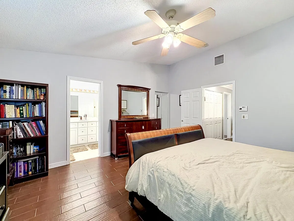  Residence photo 28