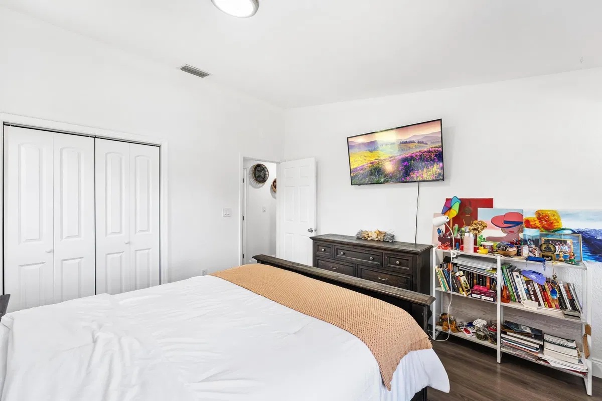 Residence photo 37