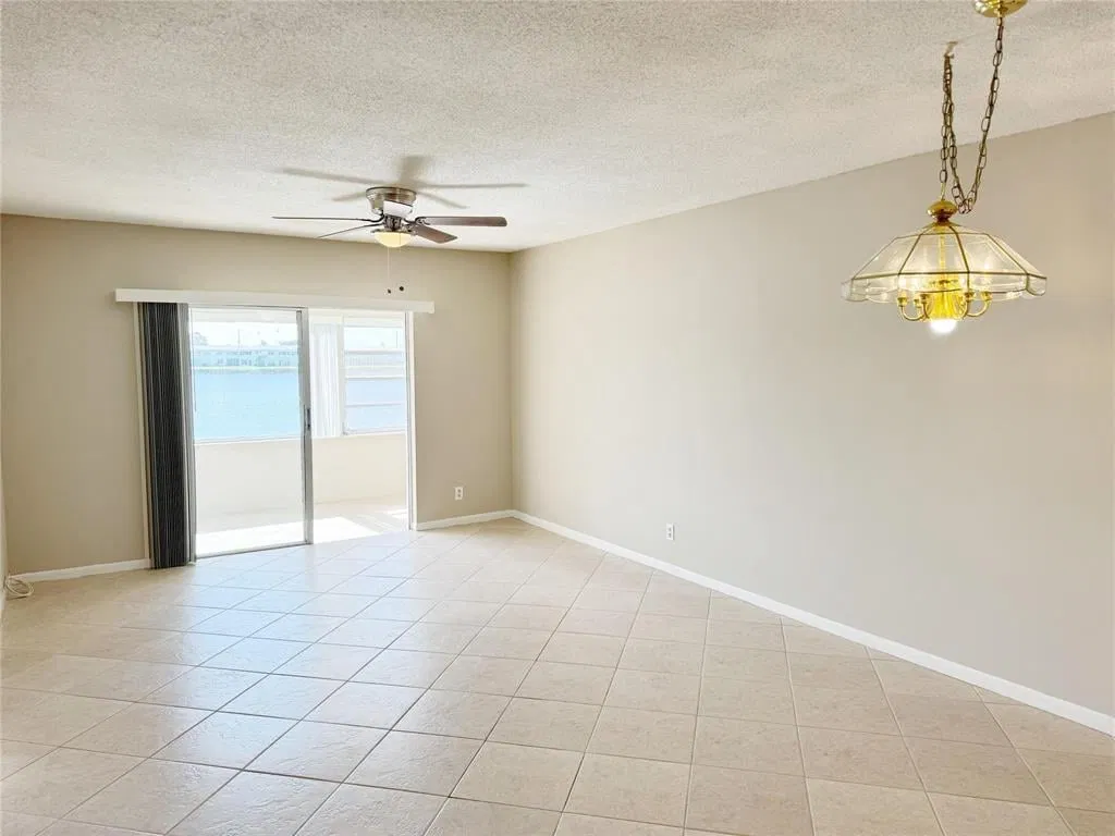 Unit 214 photo 13