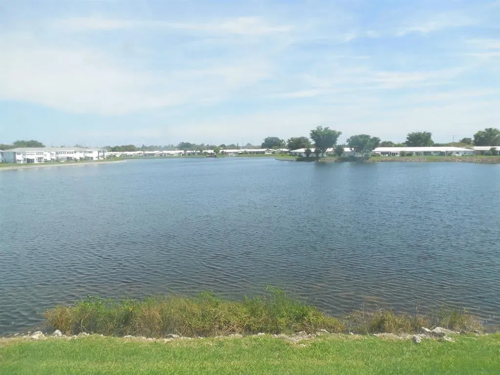 Unit 214 photo 34