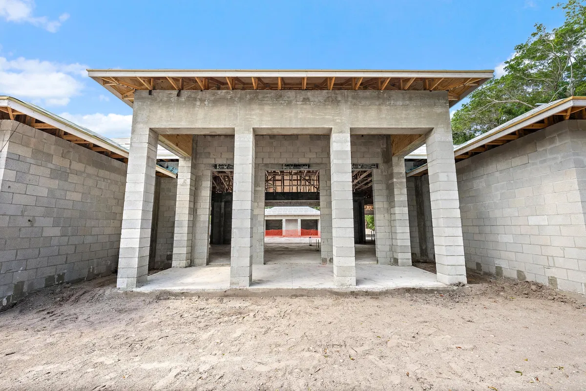 Steeplechase Residence photo 19