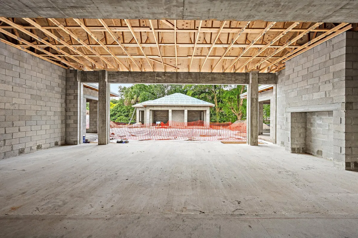 Steeplechase Residence photo 25