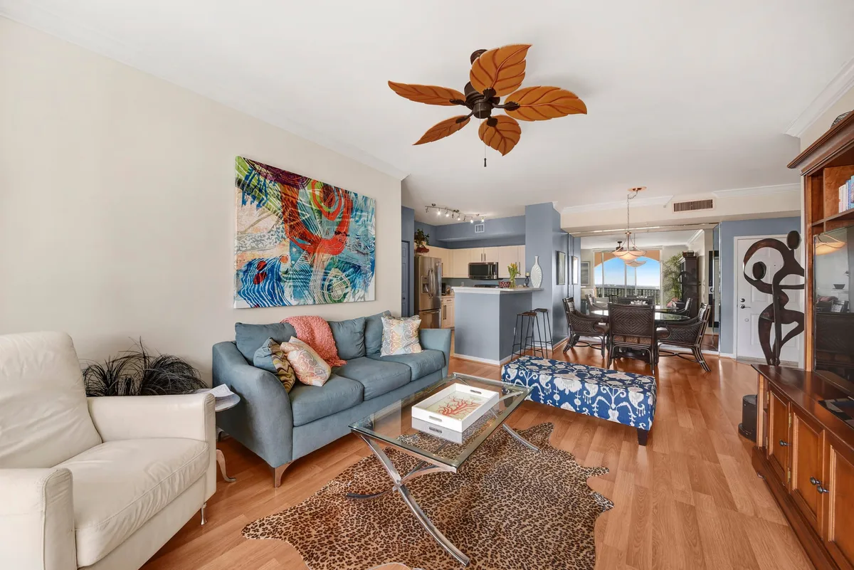 The Tower Condominium at Cityplace Unit 1209