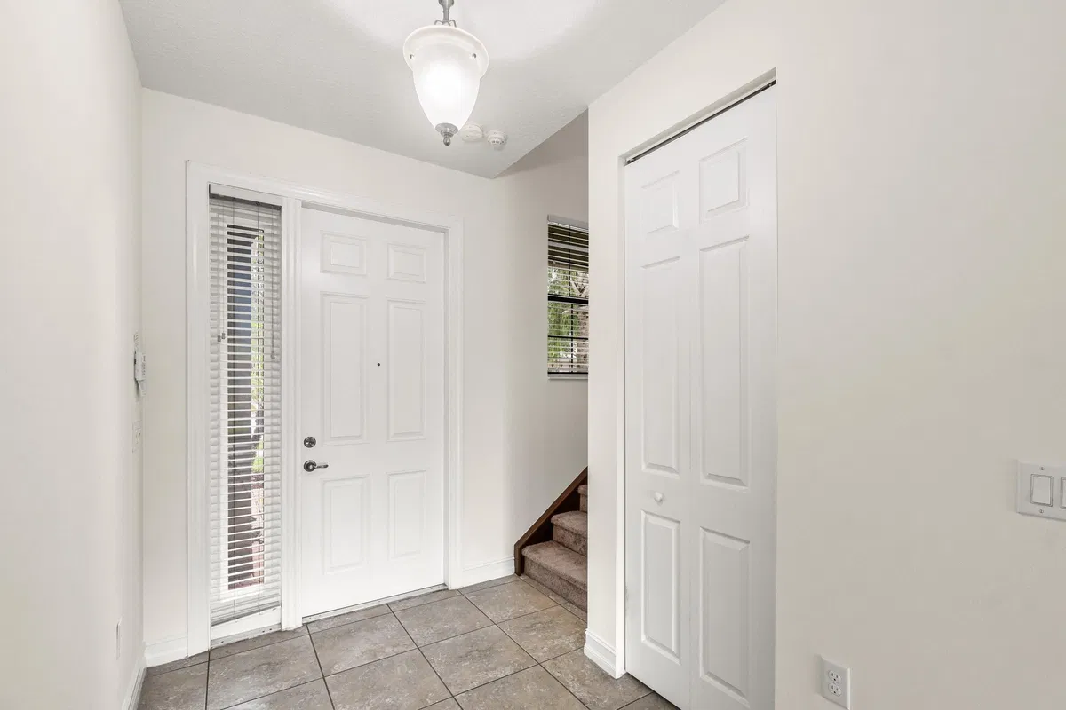 Residence photo 4