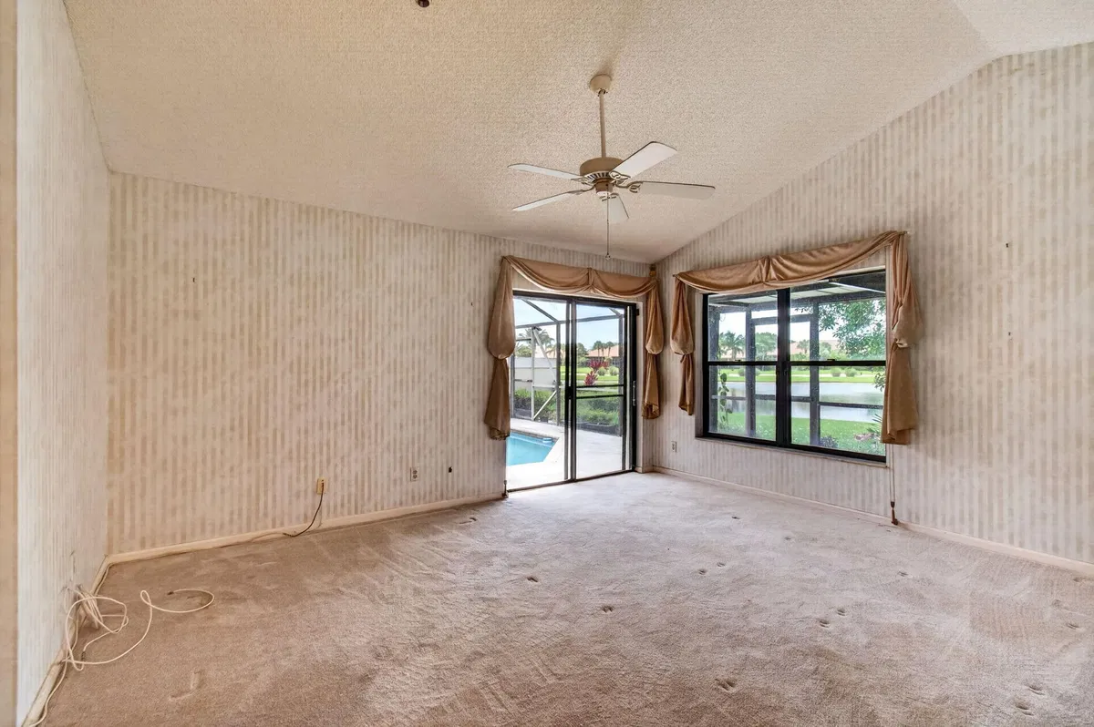 Residence photo 49