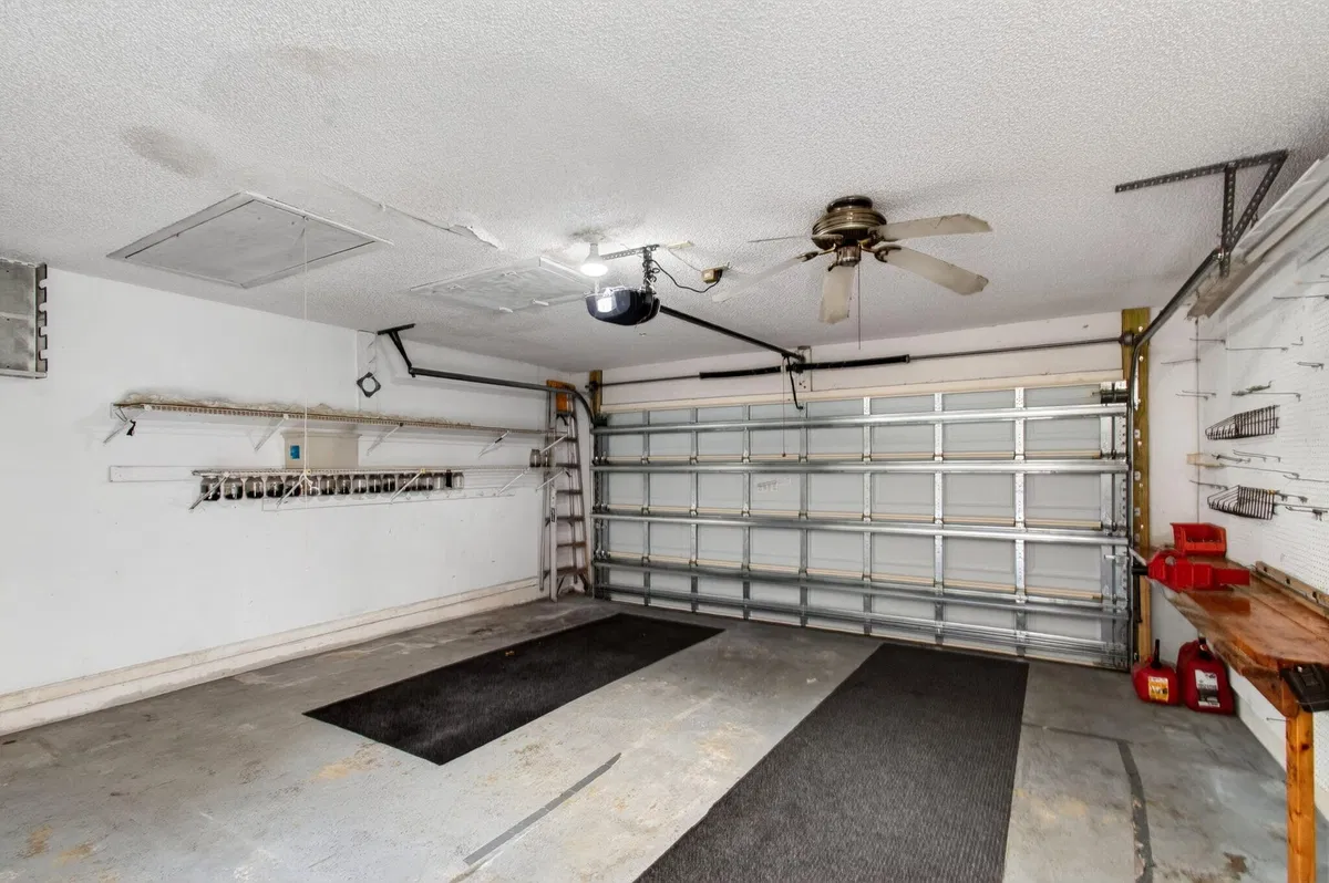 Residence photo 67