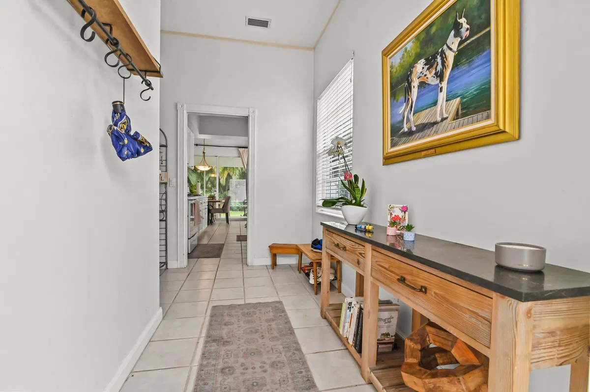 Residence photo 4