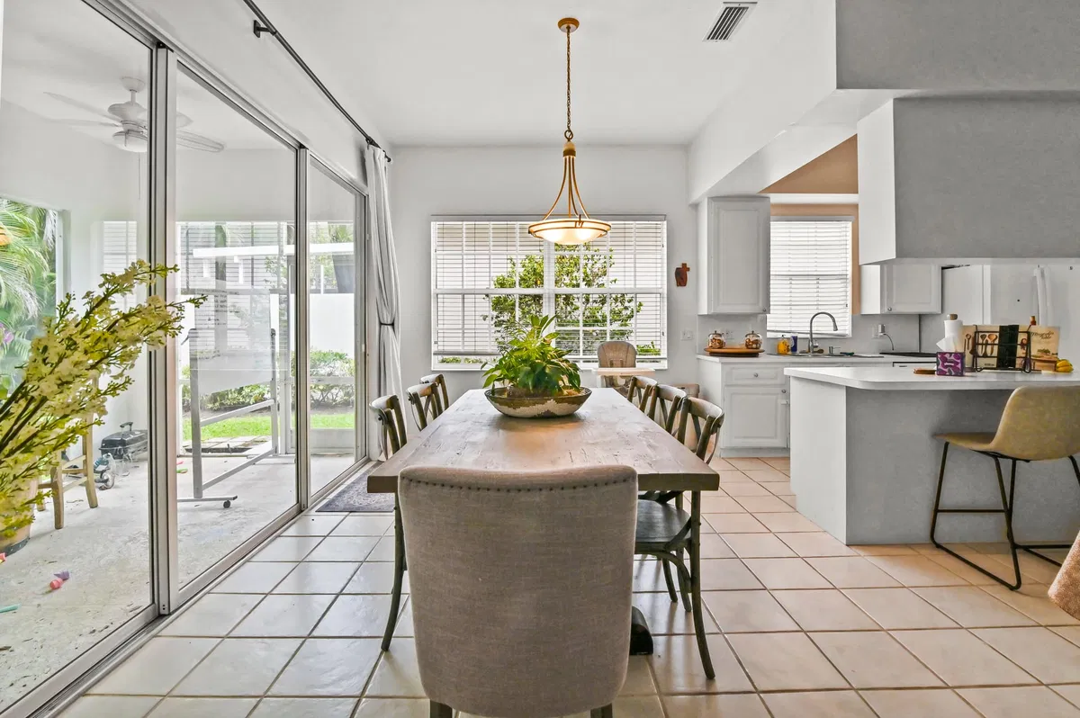 Residence photo 10