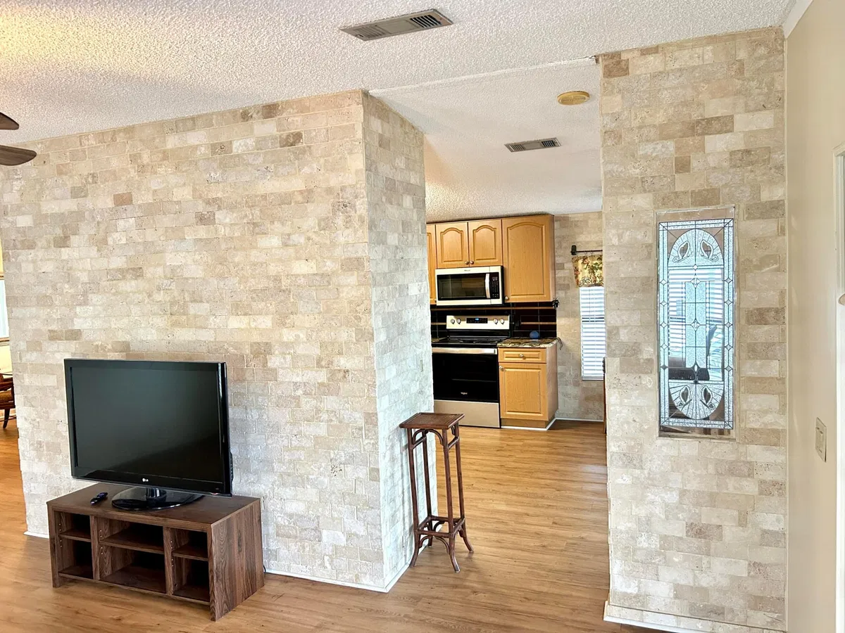 Residence photo 10