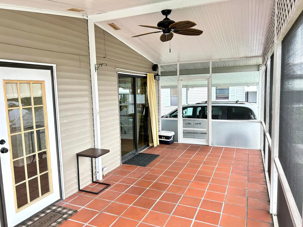 Residence photo 31