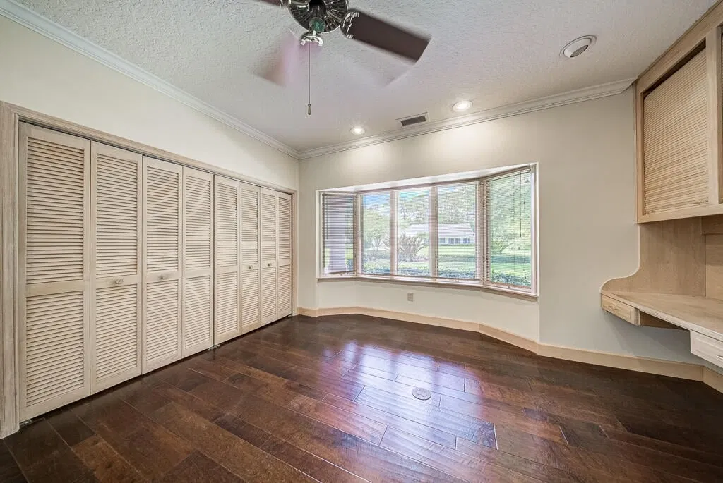 Pinewood Residence photo 34
