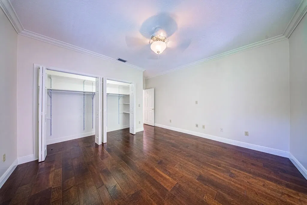 Pinewood Residence photo 49