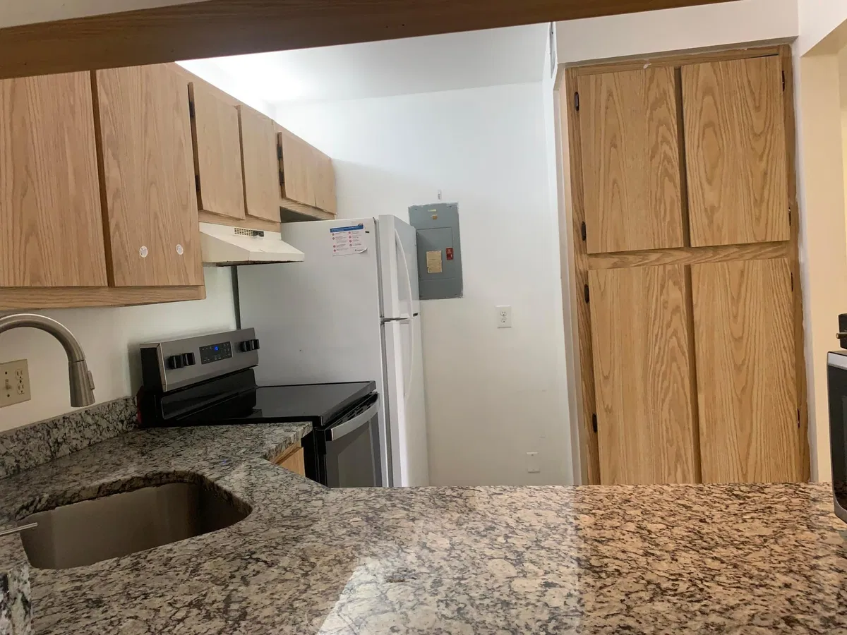 Unit B3 photo 4