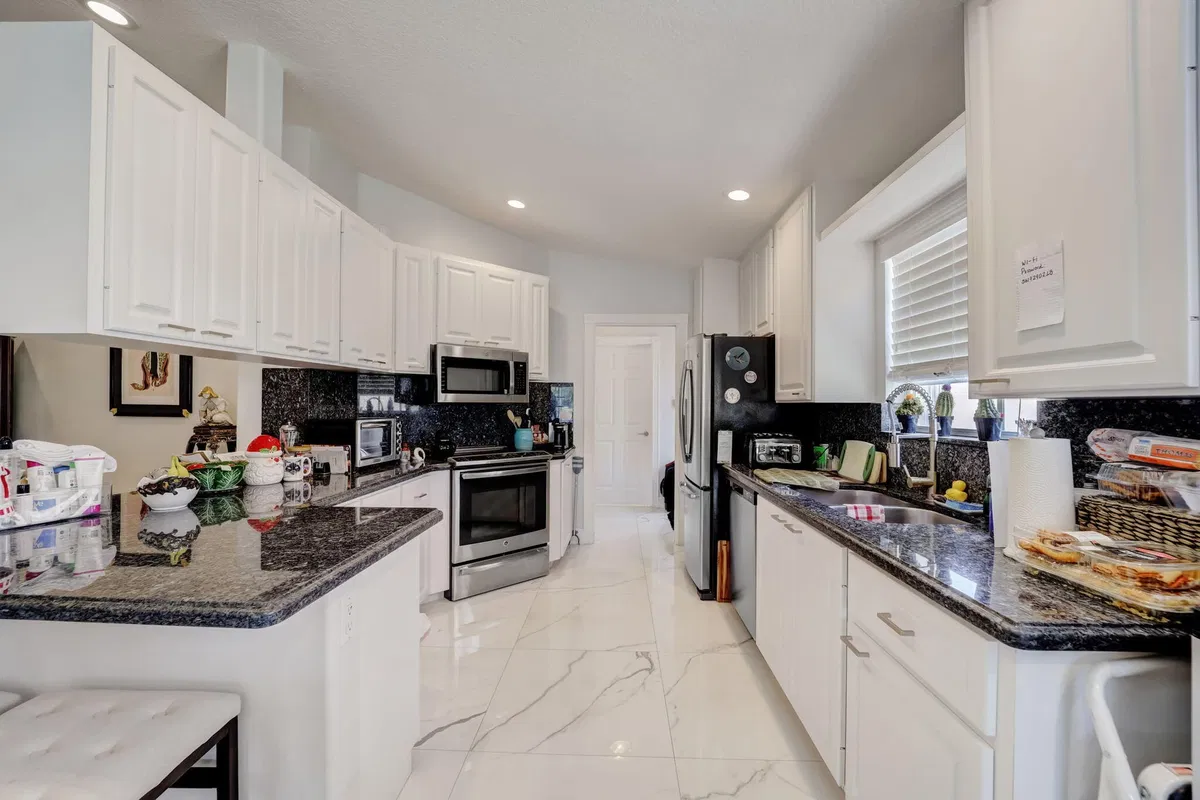 Residence photo 10