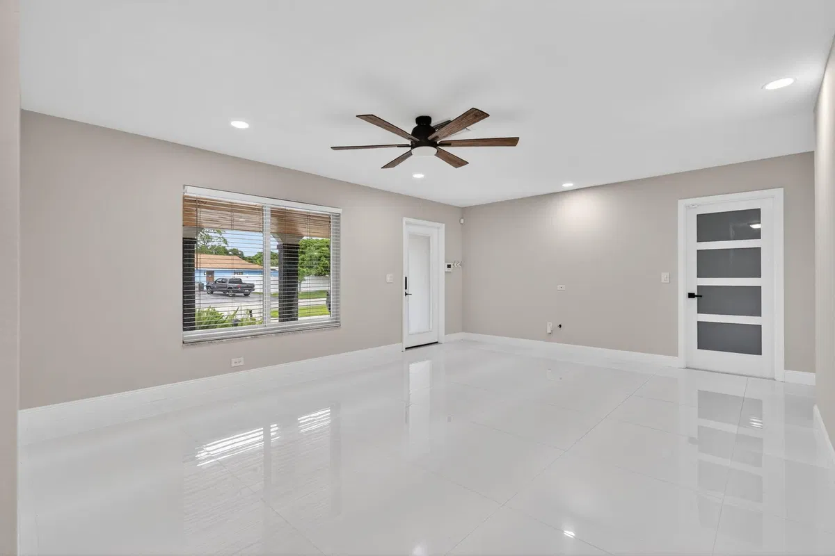  Residence photo 10