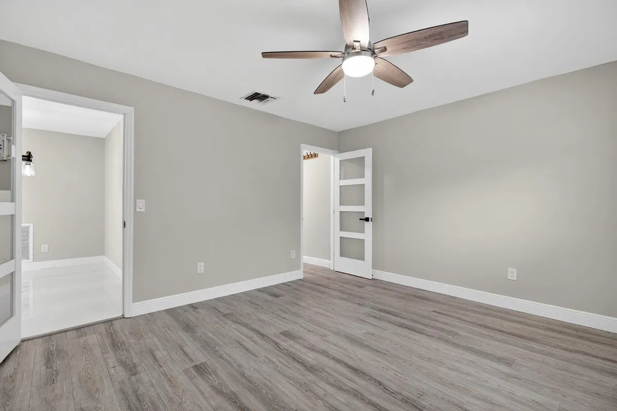  Residence photo 34
