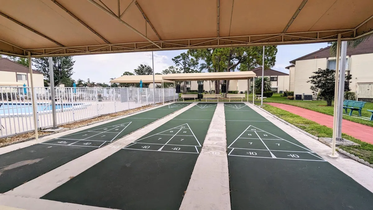 Unit C-1 photo 22