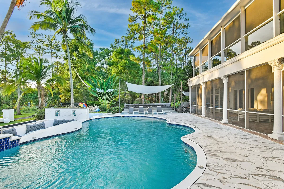 Paddock Park 1 Residence photo 52