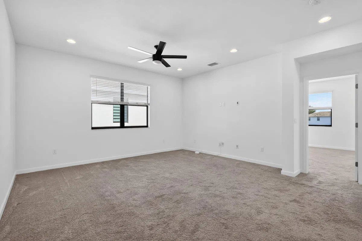  Residence photo 22