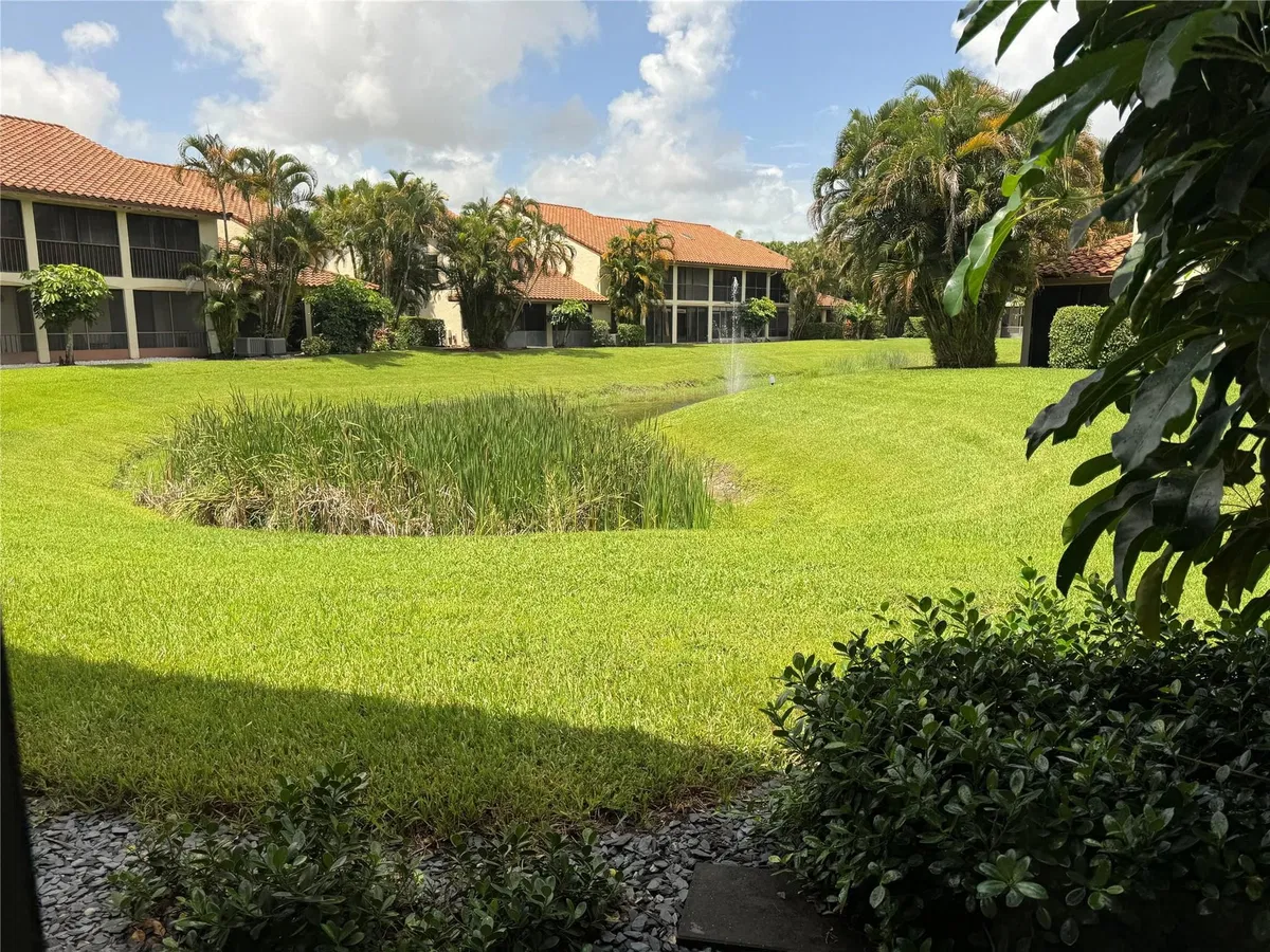 Residence photo 22